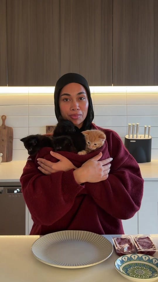 Post 2 by Asma Dee on TikTok (video)