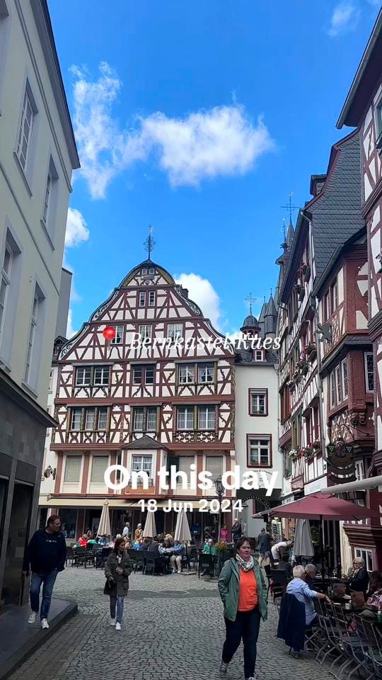 Post 2 by Isabella🐱& Sasa (Sarah) on TikTok (video)