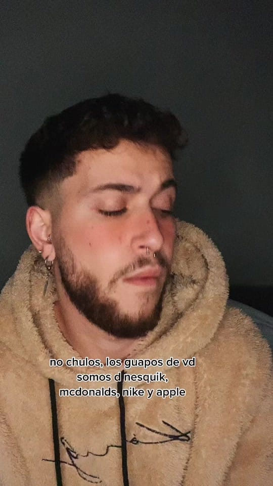 Post 4 by Nico Caro on TikTok (video)