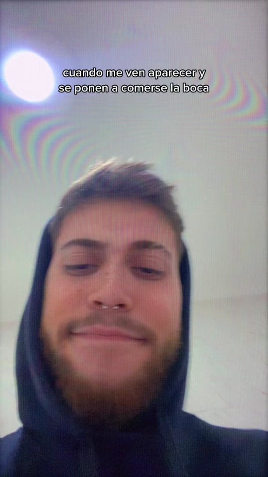 Post 8 by Nico Caro on TikTok (video)