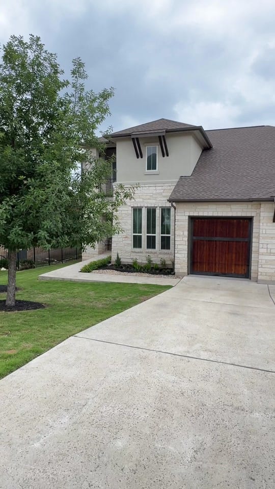 Post 1 by Ian Grossman - Austin Realtor on TikTok (video)