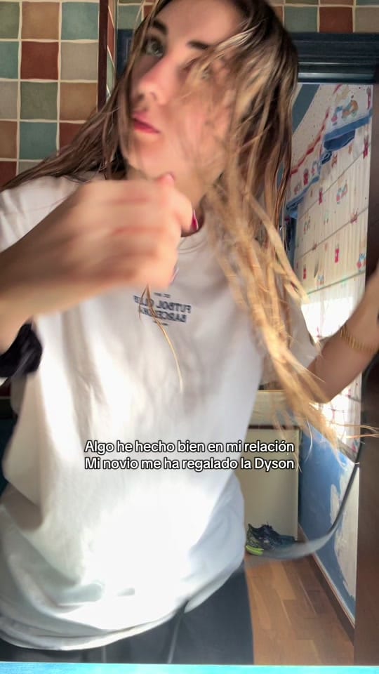 Post 4 by Carmen Lopez on TikTok (video)