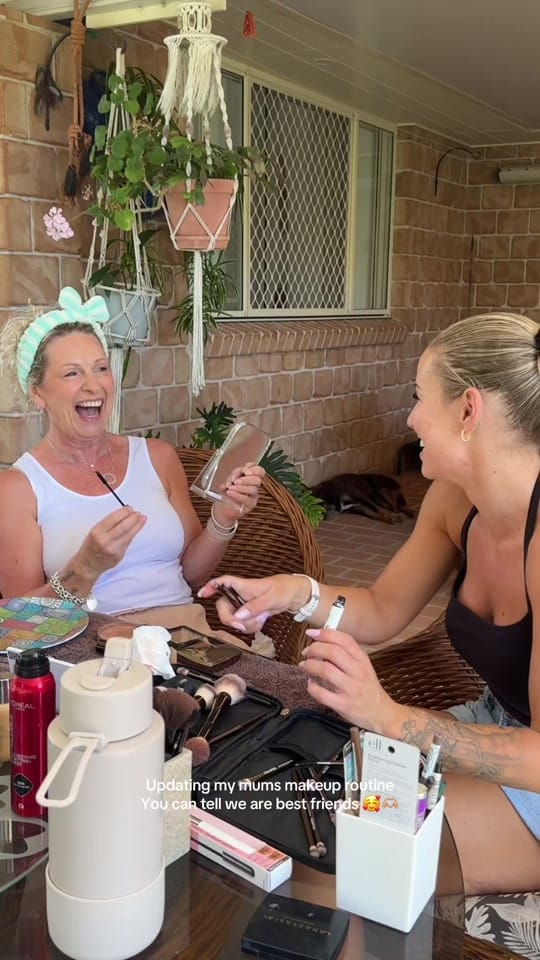 Post 4 by Lou Makeup Artistry on TikTok (video)