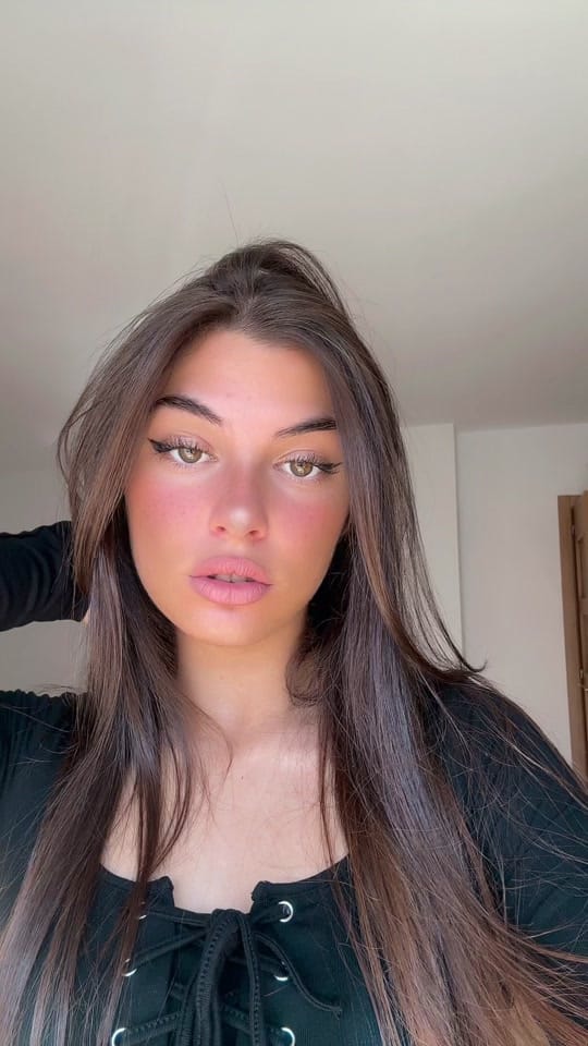 Post 4 by 222 on TikTok (video)