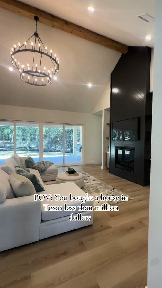 Post 1 by texasrealtormariah on TikTok (video)