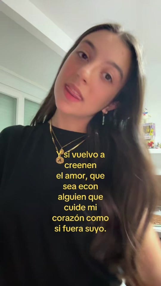 Post 3 by anaa on TikTok (video)