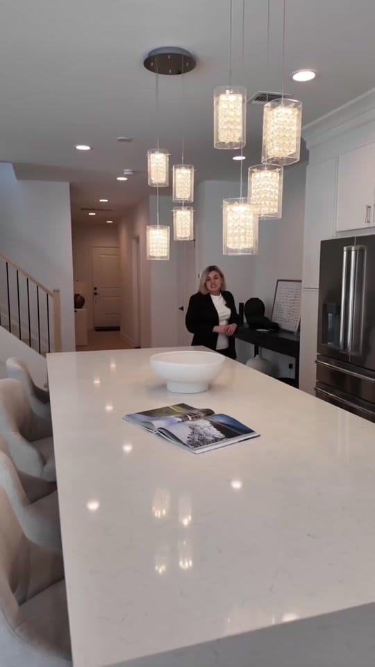 Post 9 by Viktoriia Dmytruk on TikTok (video)