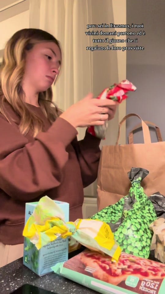 Post 8 by Sus on TikTok (video)