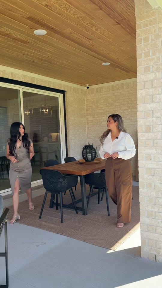 Post 5 by Julianna Perez| Realtor® on TikTok (video)