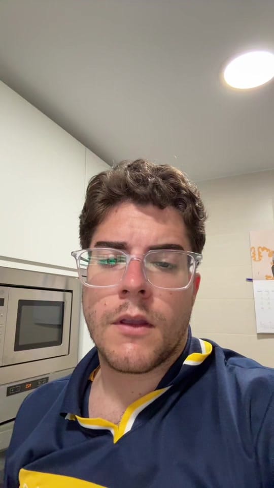 Post 2 by alesantello on TikTok (video)