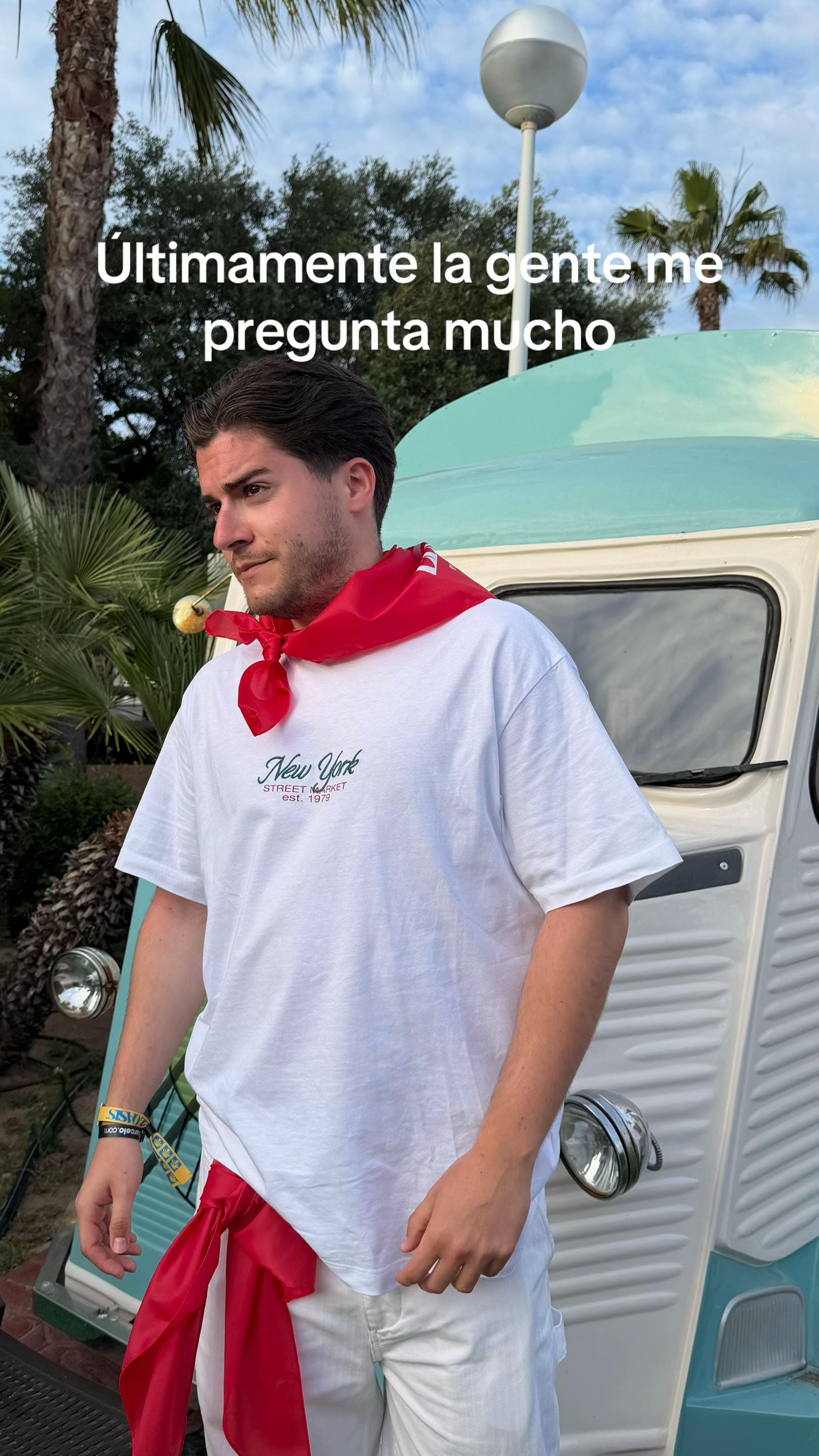 Post 10 by alesantello on TikTok (video)