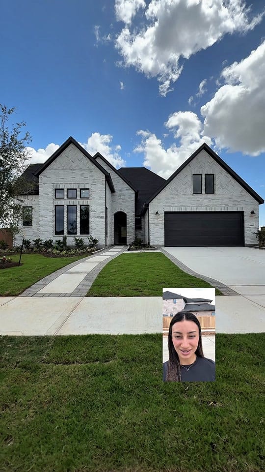 Post 1 by Jadi Lopez | REALTOR® on TikTok (video)