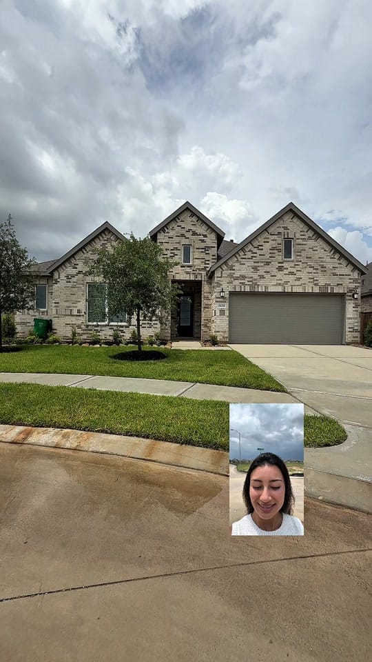 Post 7 by Jadi Lopez | REALTOR® on TikTok (video)