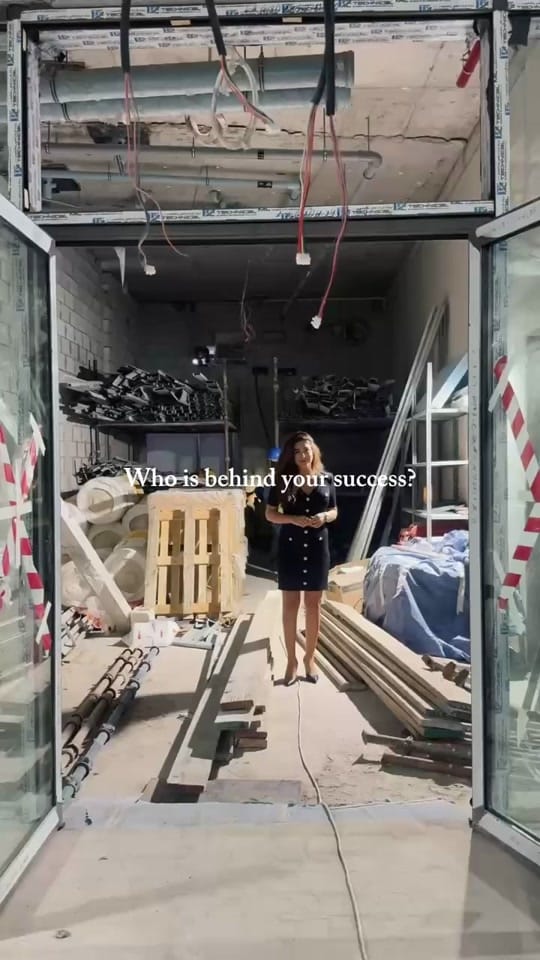 Post 1 by Laque Bar on TikTok (video)
