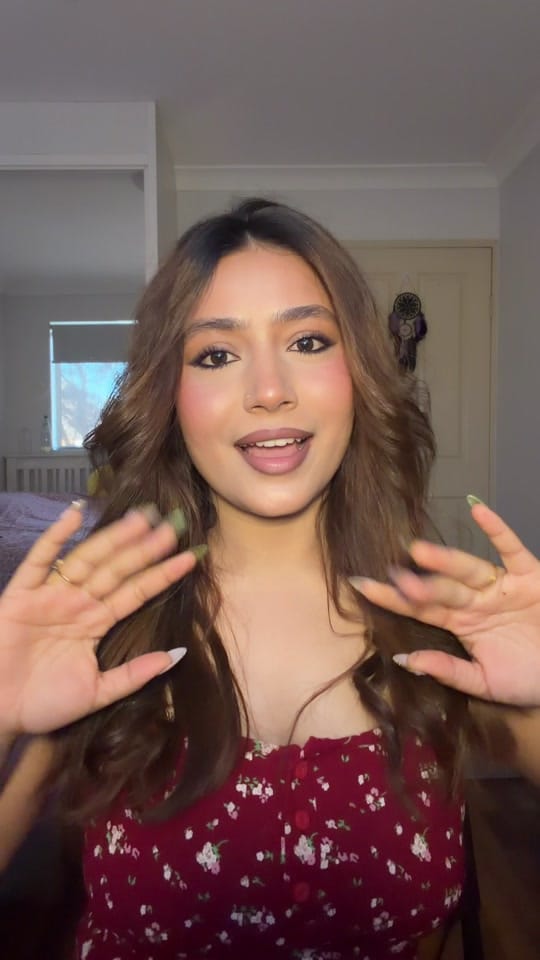 Post 9 by Sujana_ on TikTok (video)