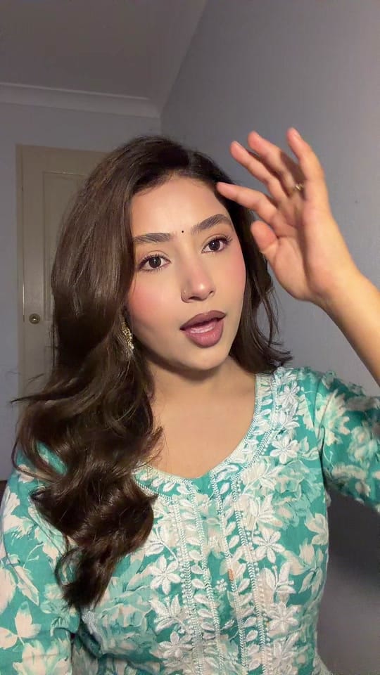 Post 7 by Sujana_ on TikTok (video)