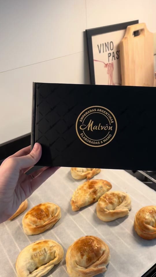 Post 7 by Guez food on TikTok (video)