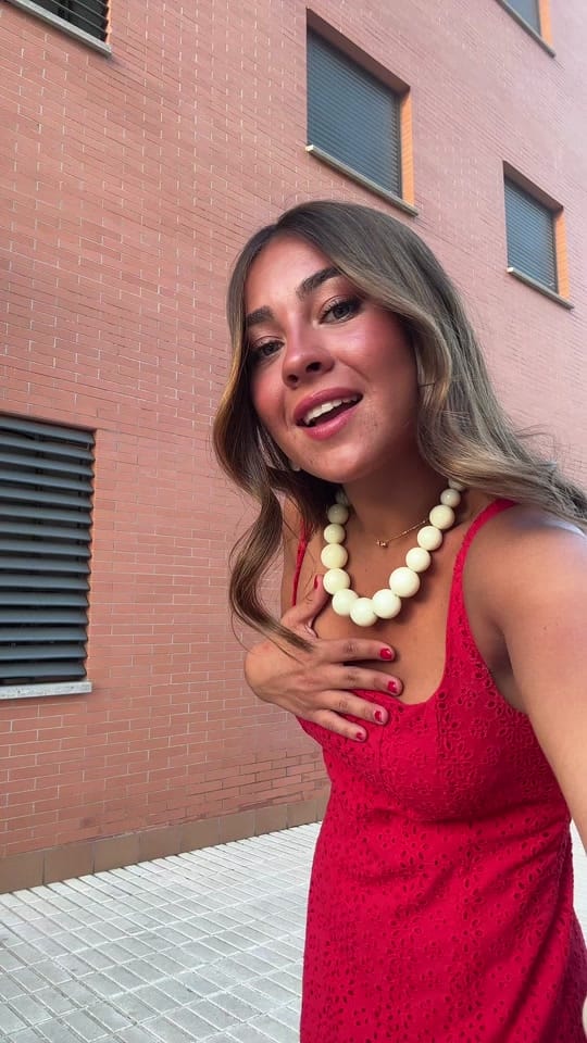 Post 6 by lauragonzalez on TikTok (video)