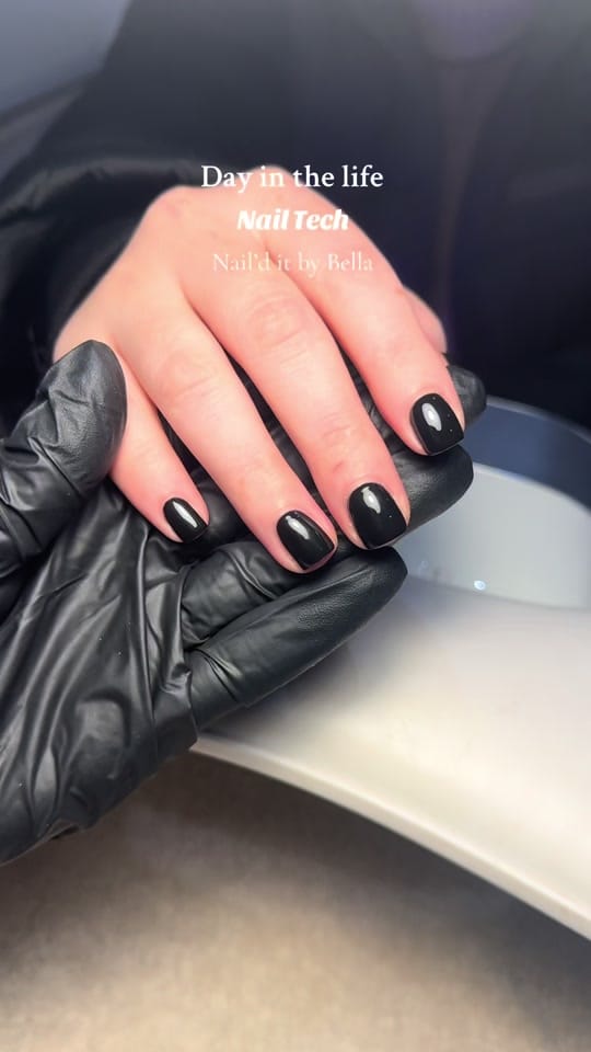 Post 2 by Isabella on TikTok (video)