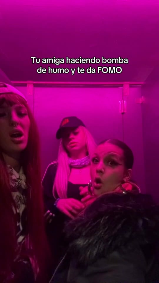 Post 5 by 𝘓𝘢𝘝𝘪𝘭𝘭𝘢𝘤𝘢𝘮𝘱𝘢 on TikTok (video)