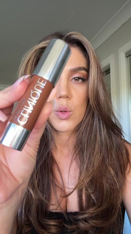 Post 5 by Rania BellaMarie Mua on TikTok (video)