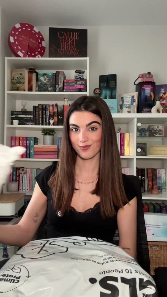 Post 8 by Teresa 📚🩵 on TikTok (video)