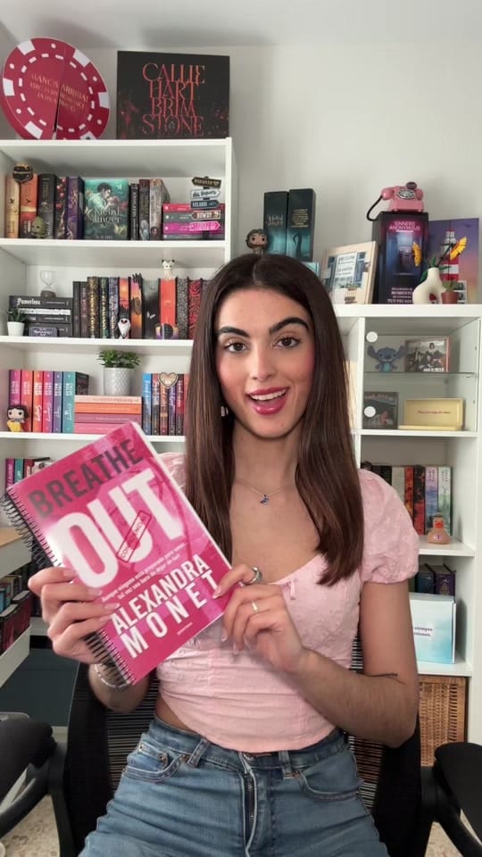 Post 1 by Teresa 📚🩵 on TikTok (video)