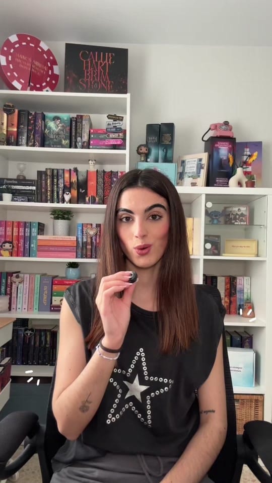Post 5 by Teresa 📚🩵 on TikTok (video)