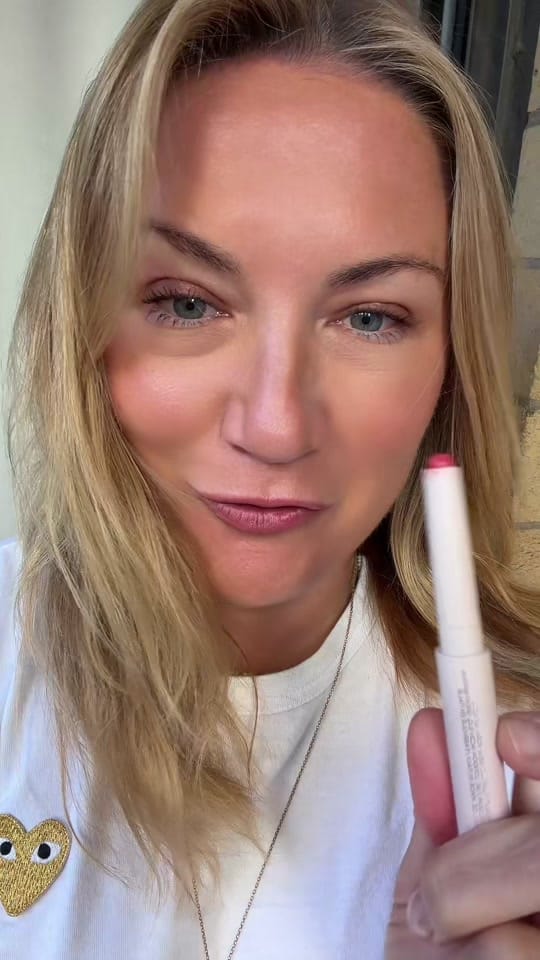 Post 3 by Tobi Makeup on TikTok (video)