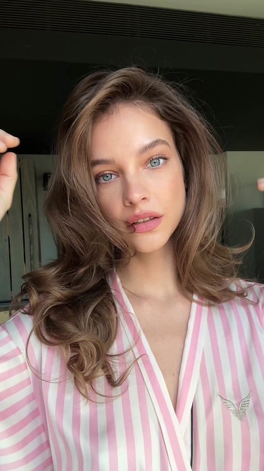 Post 10 by Tobi Makeup on TikTok (video)