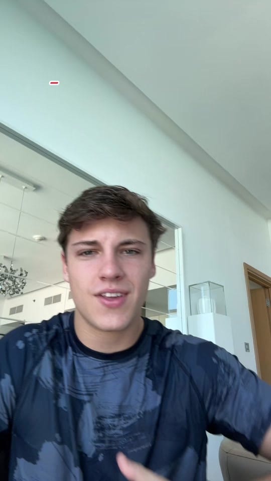 Post 7 by Emilio Herrera on TikTok (video)