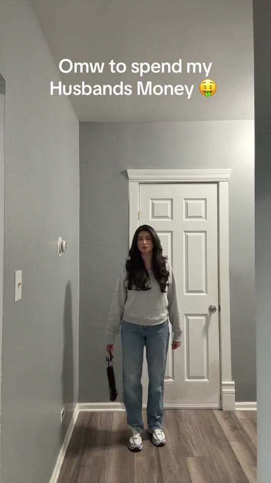 Post 3 by Valery Oyoque on TikTok (video)