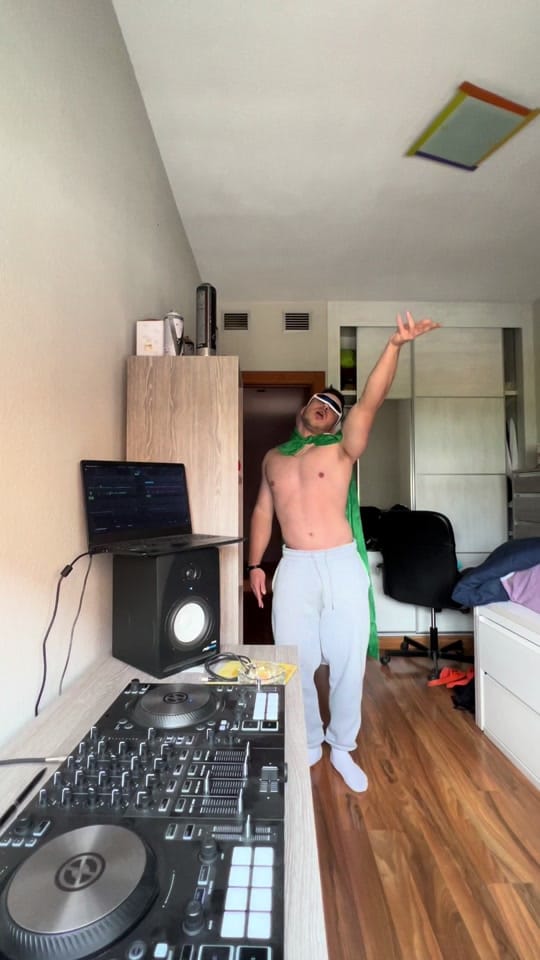 Post 7 by 🔥JuanitoJR10🔥 on TikTok (video)