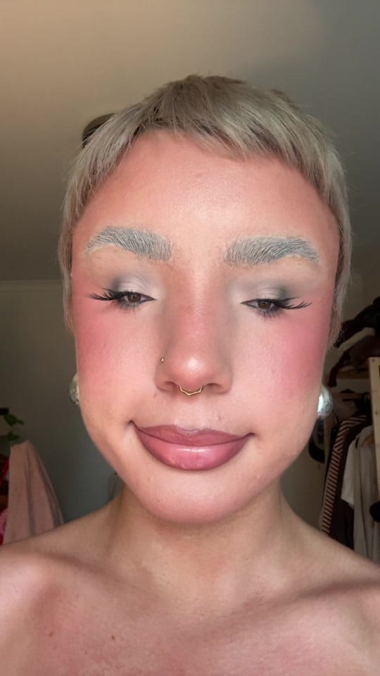 Post 1 by Lily Browne MUA 🧚🏼‍♀️ on TikTok (video)