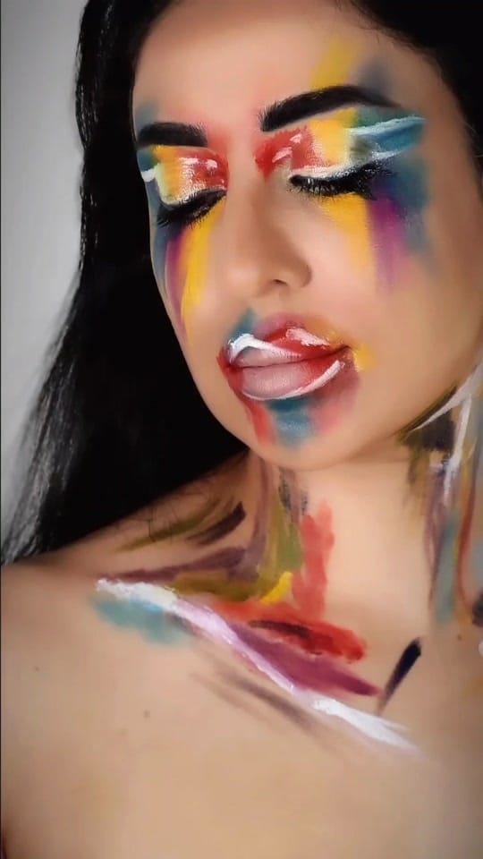 Post 4 by Rana Makeup Artist خبيرة مكياج on TikTok (video)