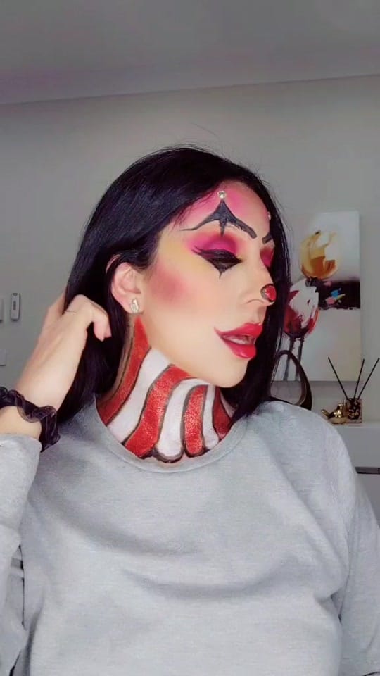 Post 9 by Rana Makeup Artist خبيرة مكياج on TikTok (video)