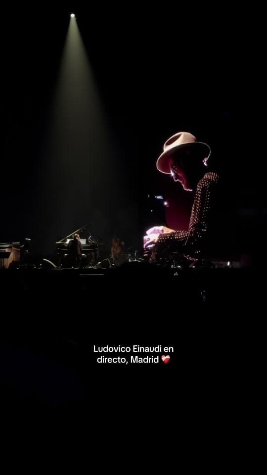 Post 2 by J A I R O on TikTok (video)