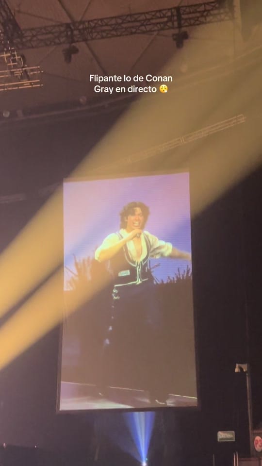 Post 4 by J A I R O on TikTok (video)