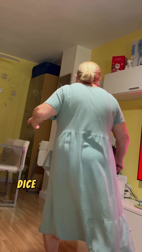 Post 1 by Madre de cabrones Oficial on TikTok (video)