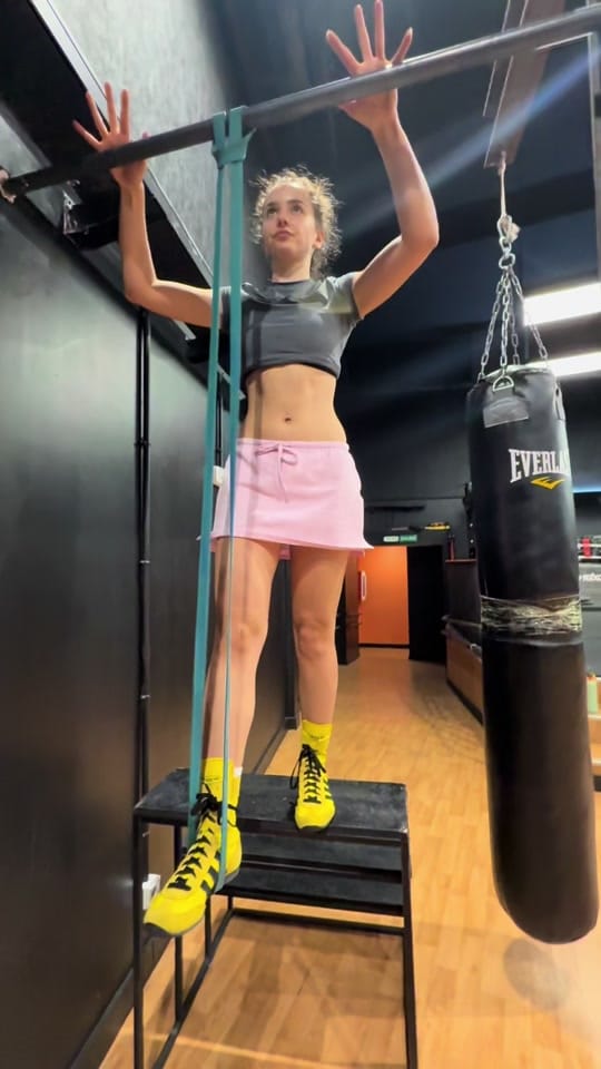 Post 5 by Fabiana on TikTok (video)