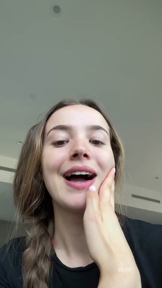 Post 4 by Fabiana on TikTok (video)