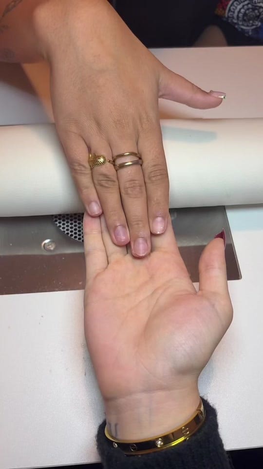 Post 5 by Zizi <3 on TikTok (video)
