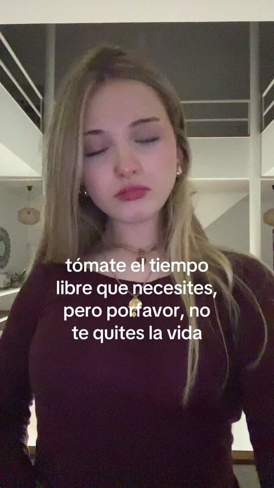 Post 3 by Nuria on TikTok (video)