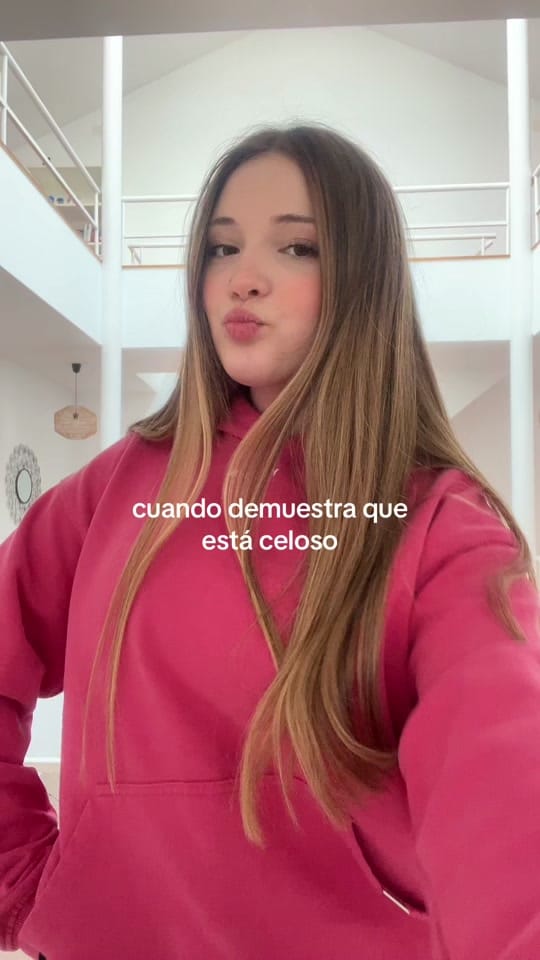 Post 10 by Nuria on TikTok (video)
