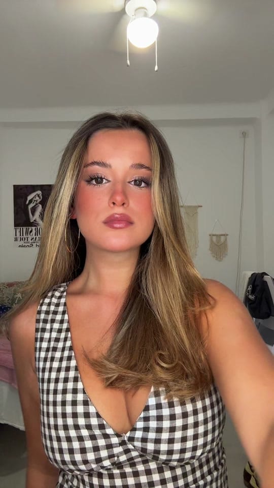 Post 5 by elen ⋆ ˚❀˖° ⋆ on TikTok (video)