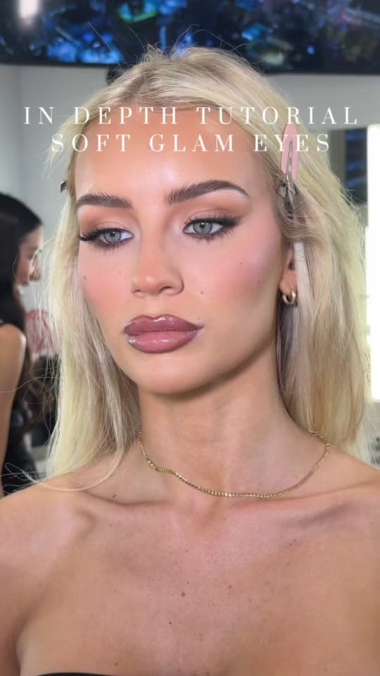 Post 9 by Sammie Leigh Artistry on TikTok (video)