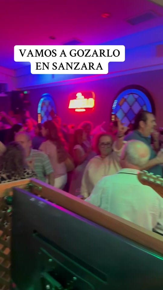 Post 8 by Sanzara Café - Copas on TikTok (video)