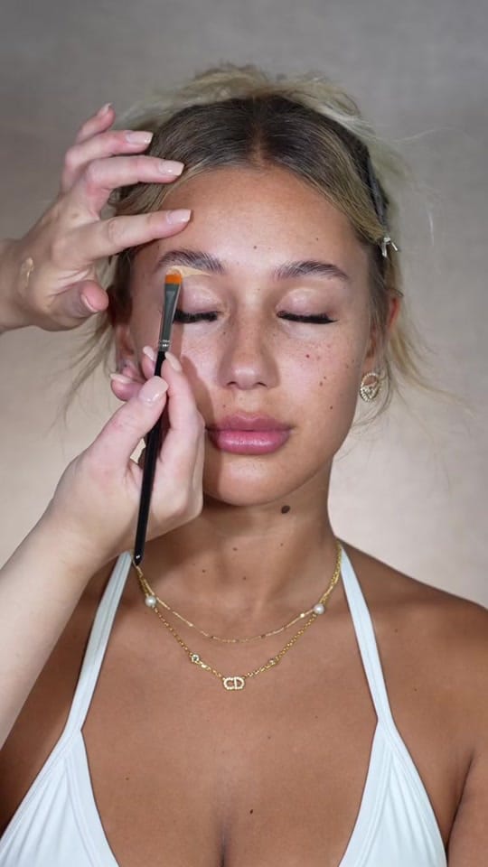Post 10 by Imogen Blackmore MUA on TikTok (video)