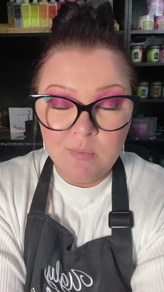 Post 6 by PRETTYPOINTERSNAILS on TikTok (video)