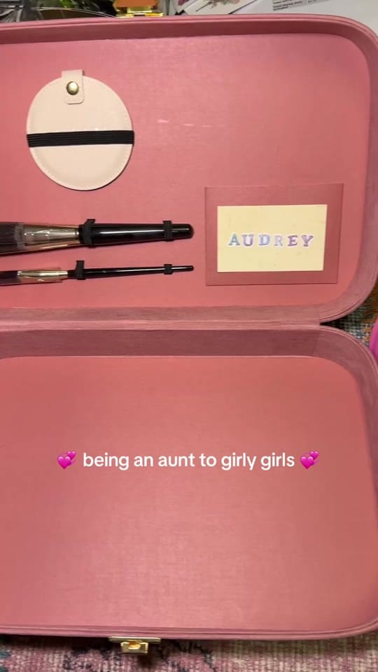 Post 8 by kellyleemccarren on TikTok (video)